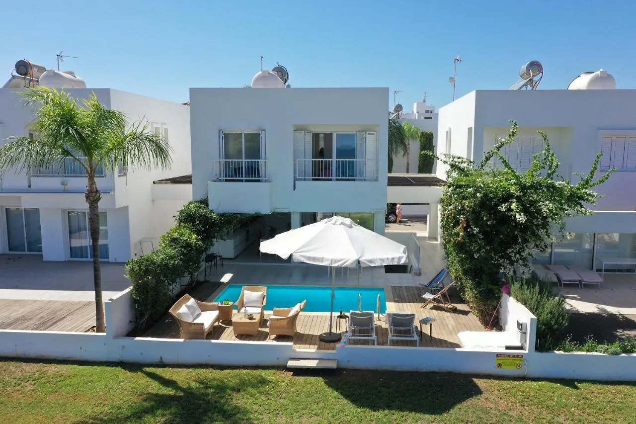 Jasmine Sea Front Villa Protaras 0*,
